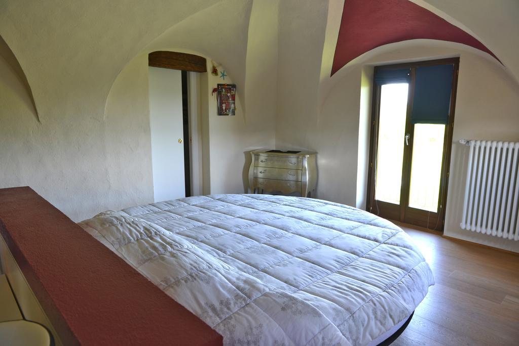 مونْدوفي Casa Vacanze Il Brichet الغرفة الصورة